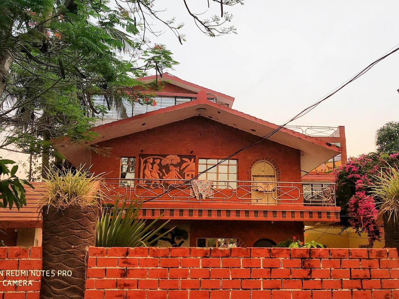 Swapnonir Hotel Shanti Niketan Ngoại thất bức ảnh