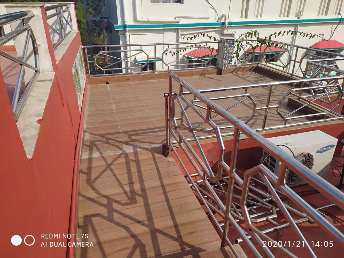 Swapnonir Hotel Shanti Niketan Ngoại thất bức ảnh