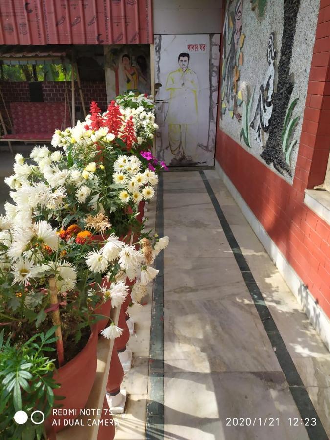 Swapnonir Hotel Shanti Niketan Ngoại thất bức ảnh