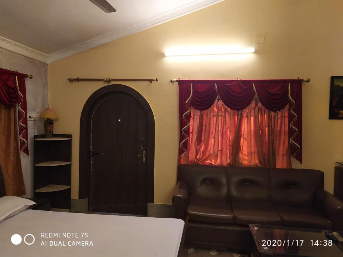 Swapnonir Hotel Shanti Niketan Ngoại thất bức ảnh