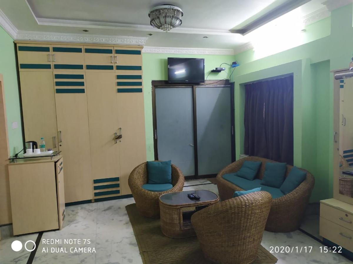 Swapnonir Hotel Shanti Niketan Ngoại thất bức ảnh