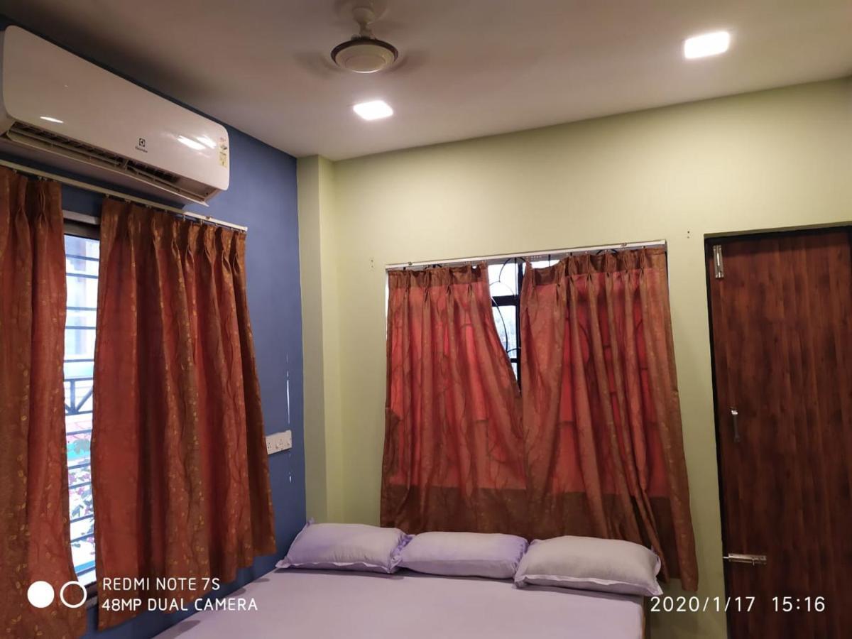 Swapnonir Hotel Shanti Niketan Ngoại thất bức ảnh